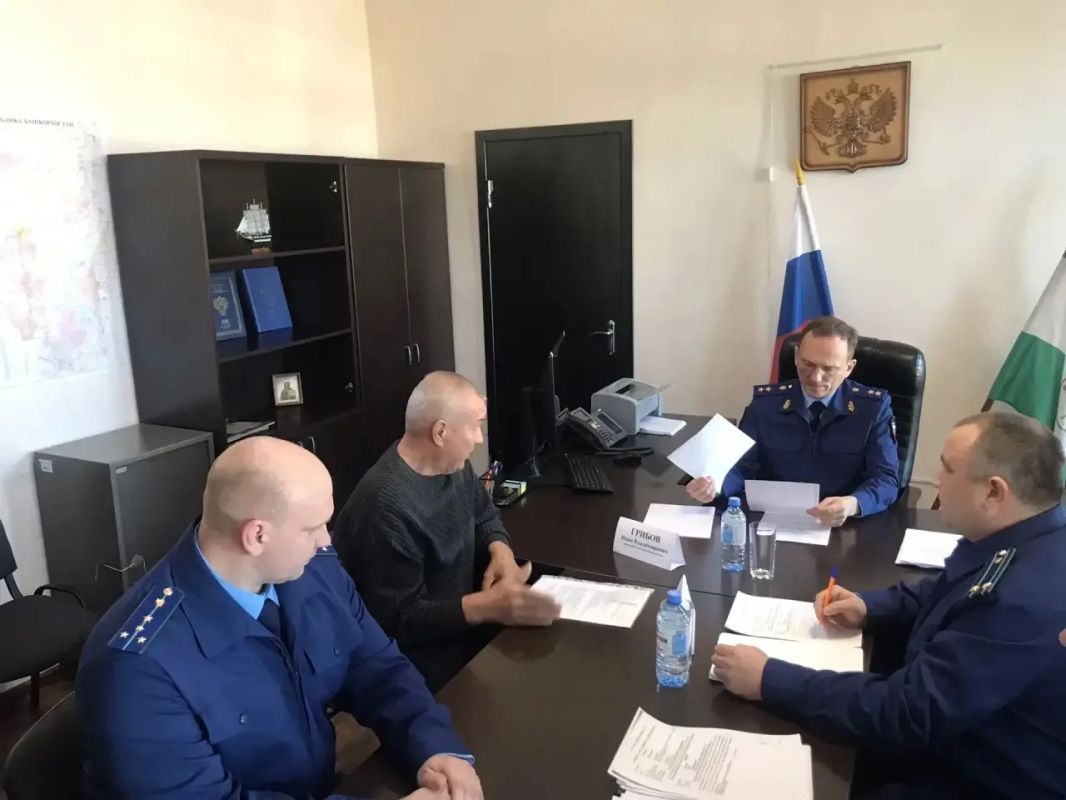 Прокурор Республики Башкортостан Иван Грибов провел прием граждан Прокурор Республики Башкортостан Иван Грибов провел прием граждан