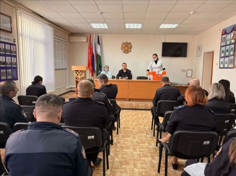 В Отделе МВД России по Калтасинскому району организована коллективная вакцинация сотрудников В Отделе МВД России по Калтасинскому району организована коллективная вакцинация сотрудников