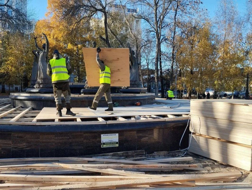 В Уфе завершается сезонная консервация городских фонтанов В Уфе завершается сезонная консервация городских фонтанов