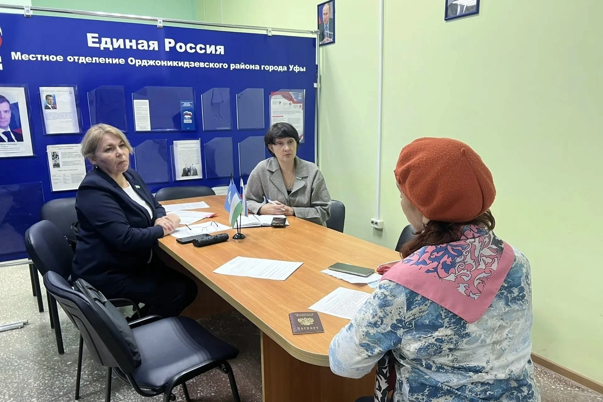 Обращения жителей – на контроле депутатов